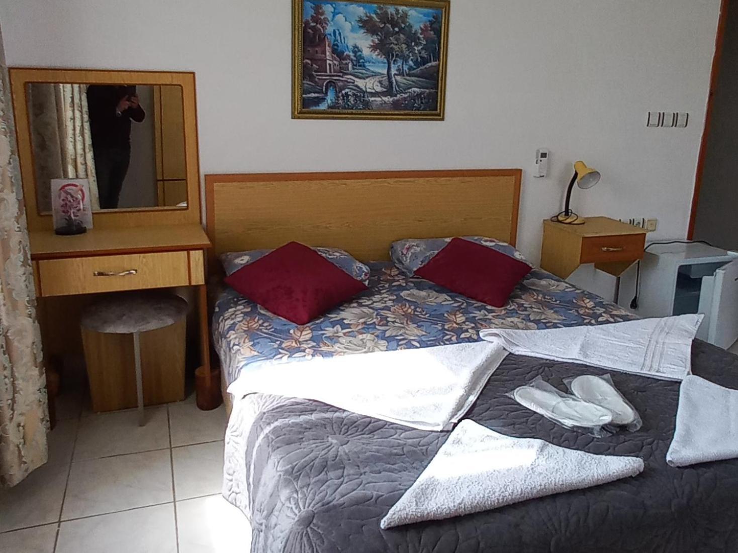 Rosemary Pansiyon Çıralı Camera foto