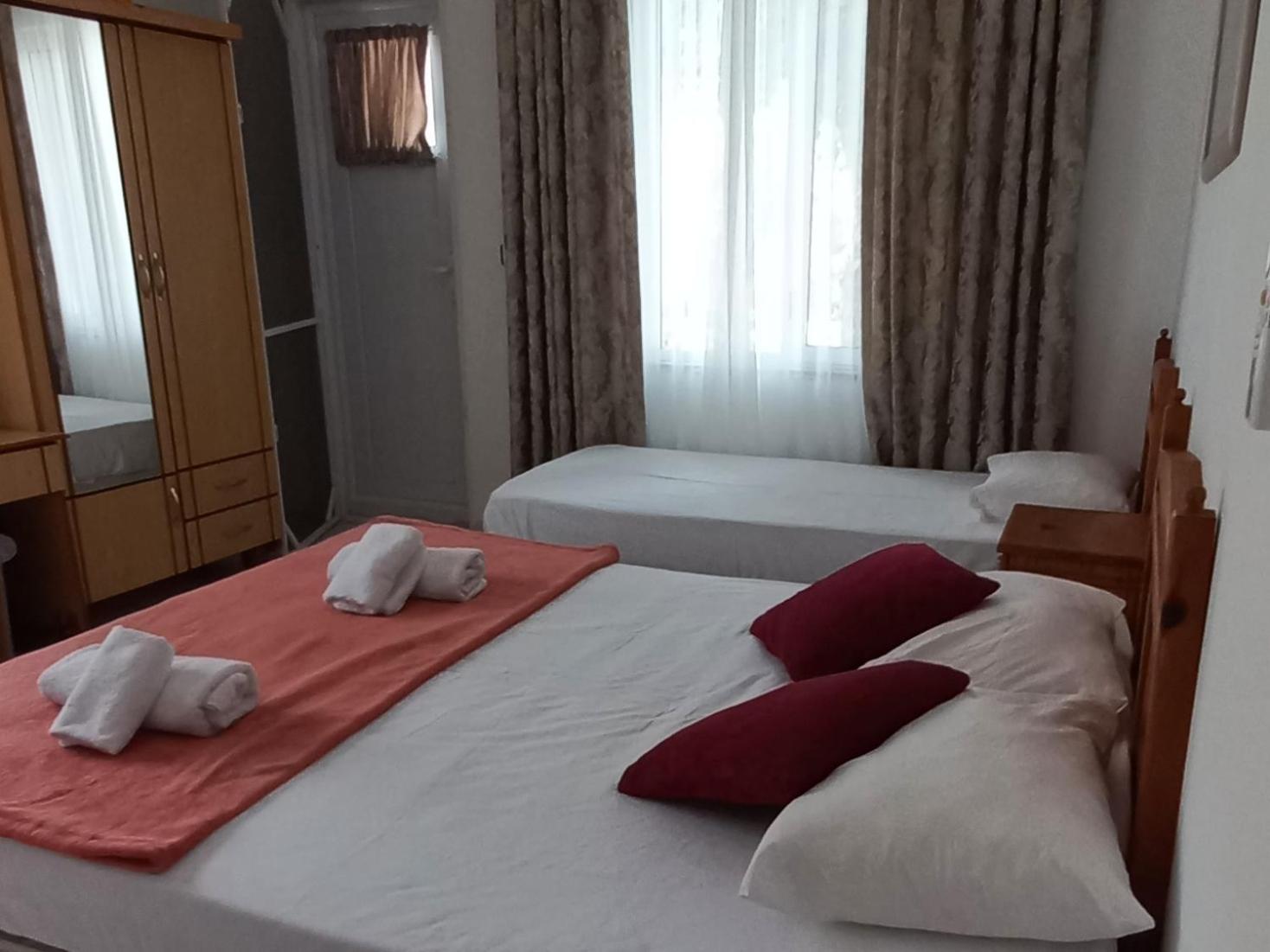 Rosemary Pansiyon Çıralı Camera foto